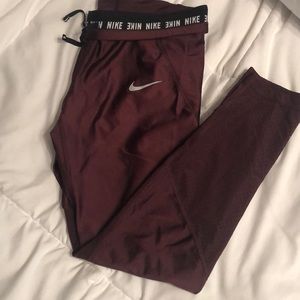 NWT- Nike Speed Tight Fit maroon Large